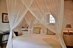 De Hoop Suites