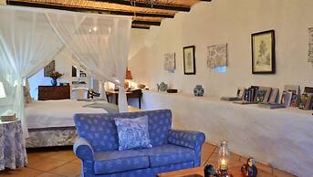 De Hoop Suites