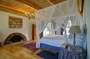 De Hoop Suites