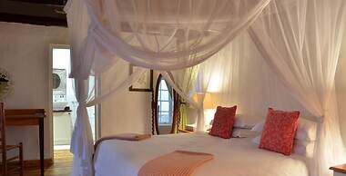 De Hoop Suites