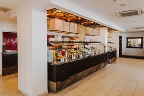 Arkin Palm Beach Hotel