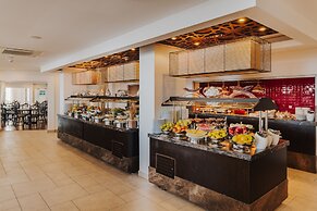 Arkin Palm Beach Hotel