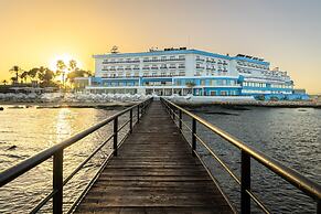 Arkin Palm Beach Hotel