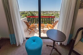 Arkin Palm Beach Hotel