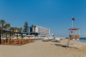 Arkin Palm Beach Hotel