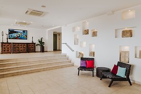 Arkin Palm Beach Hotel