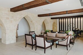 Arkin Palm Beach Hotel