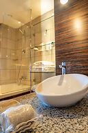 Arkin Palm Beach Hotel