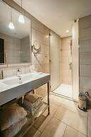 Arkin Palm Beach Hotel