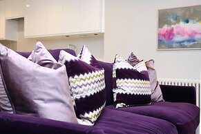 JOIVY Vibrant City Centre 2-bed Apt.