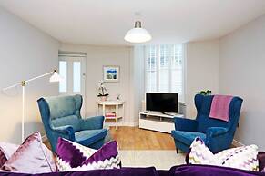 JOIVY Vibrant City Centre 2-bed Apt.