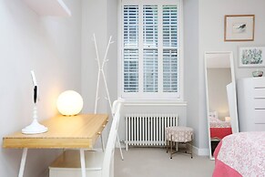 JOIVY Vibrant City Centre 2-bed Apt.