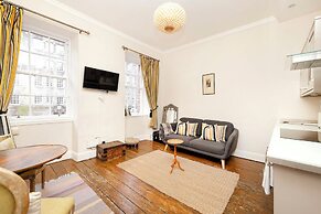 JOIVY Royal Mile Tower Apartment