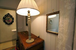 JOIVY Royal Mile View