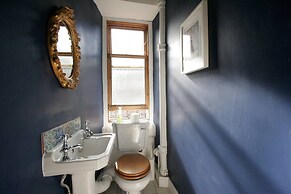 JOIVY Royal Mile View