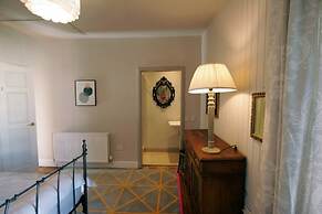 JOIVY Royal Mile View