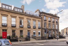 JOIVY Torphichen Street 5 Star Luxury Apartment