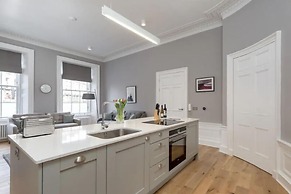 JOIVY Torphichen Street 5 Star Luxury Apartment
