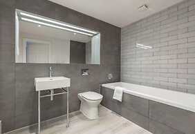 JOIVY Luxury Georgian City Centre Apartment (Sleeps 6)