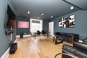 JOIVY Apartments - 5* Central Georgian Apartment (2 Bed)