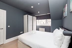 JOIVY Apartments - 5* Central Georgian Apartment (2 Bed)