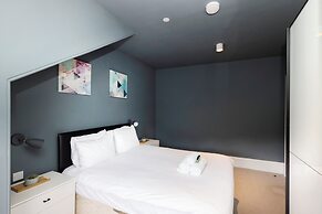 JOIVY Apartments - 5* Central Georgian Apartment (2 Bed)