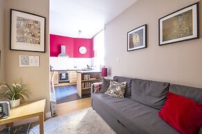 JOIVY Great Location! - Charming Apt by Edinburgh Castle