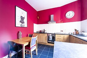 JOIVY Great Location! - Charming Apt by Edinburgh Castle