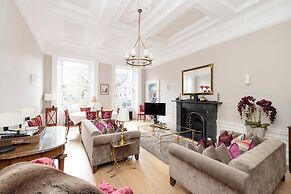 JOIVY Ultra Luxe 3BR home near Princes St