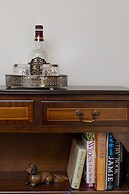 JOIVY Trendy 1-bedroom Main Door House in New Town