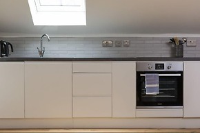 JOIVY Trendy 1-bedroom Main Door House in New Town