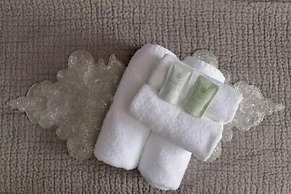 JOIVY Thistle Street Luxury Apt in the Heart of the City