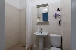 Hotel Dynasty on Belorusskaya