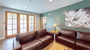 Viewpoint Condominiums