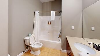 Viewpoint Condominiums