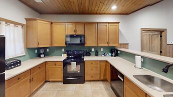 Viewpoint Condominiums