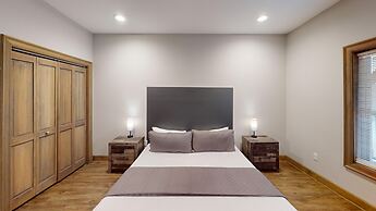 Viewpoint Condominiums