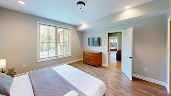 Viewpoint Condominiums