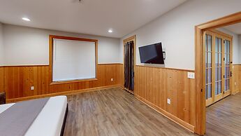 Viewpoint Condominiums