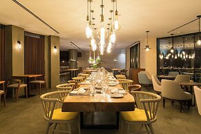 Four Points by Sheraton Sesimbra