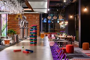 Moxy Lisbon City