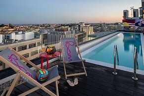 Moxy Lisbon City