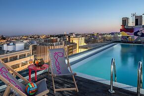 Moxy Lisbon City
