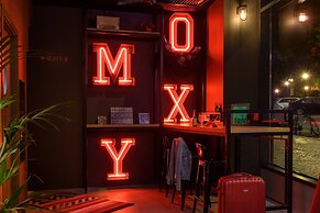 Moxy Lisbon City