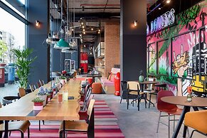 Moxy Lisbon City