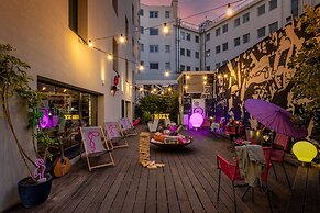 Moxy Lisbon City