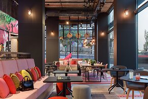 Moxy Lisbon City