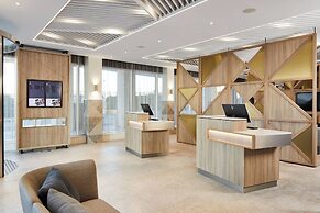 Courtyard by Marriott London City Airport