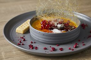 Courtyard by Marriott London City Airport