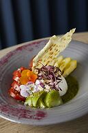 Courtyard by Marriott London City Airport